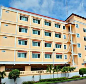 Submukdaphoomplace Hotel 4/50