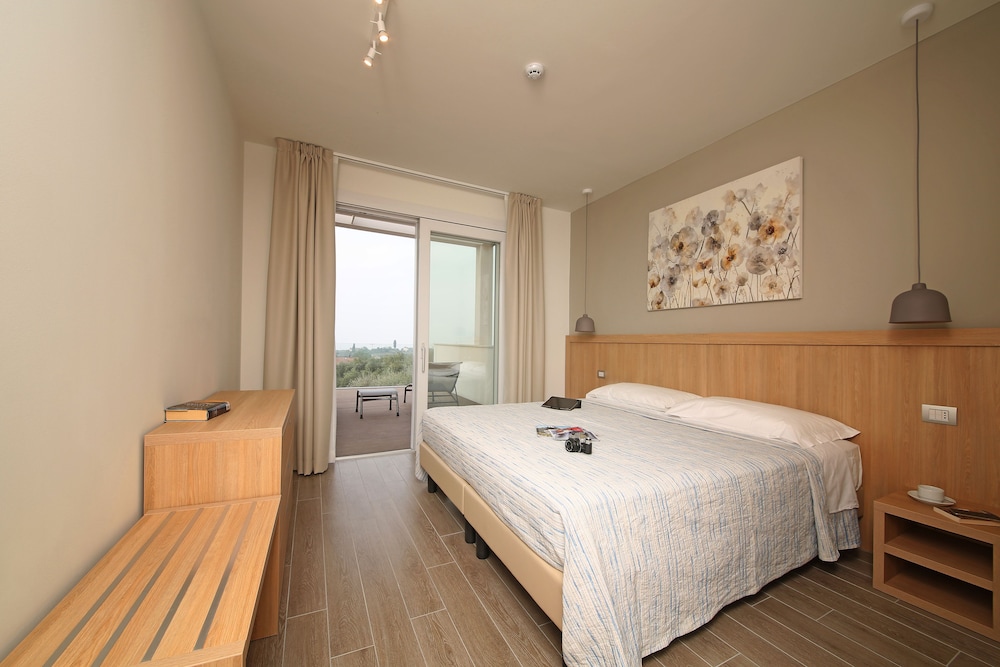 2 Bedrooms, Top, Apartment, Twin Beds, Sofa، Appartamenti Vignol 1 2/4