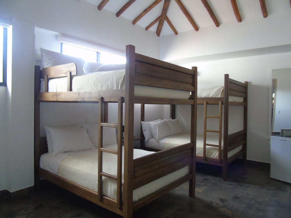 Hotel Capitan Ricaurte 39/66