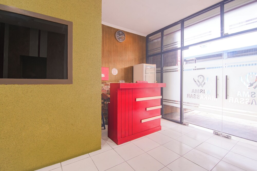 Hotel O Makassar near RS Grestelina formerly Wisma Makassar 15/38