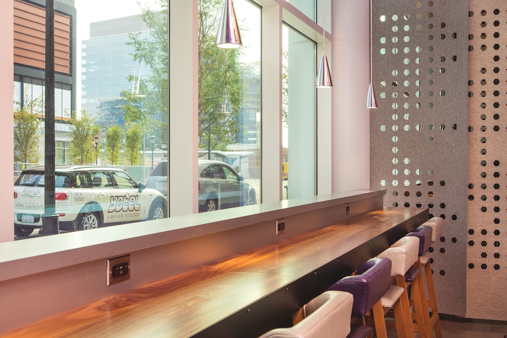 YOTEL Boston, Select by Hilton 9/79