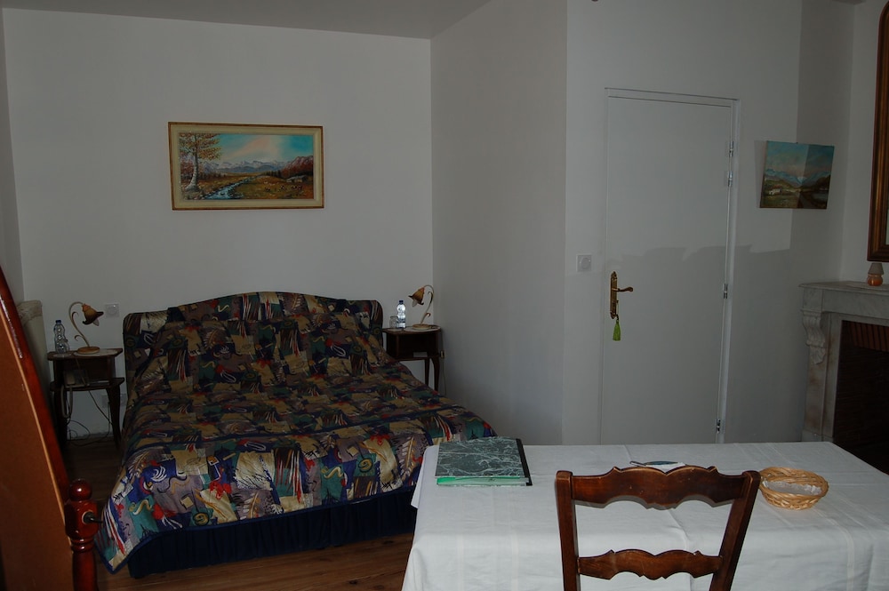 LA MAISON D'ANTAN 13/42