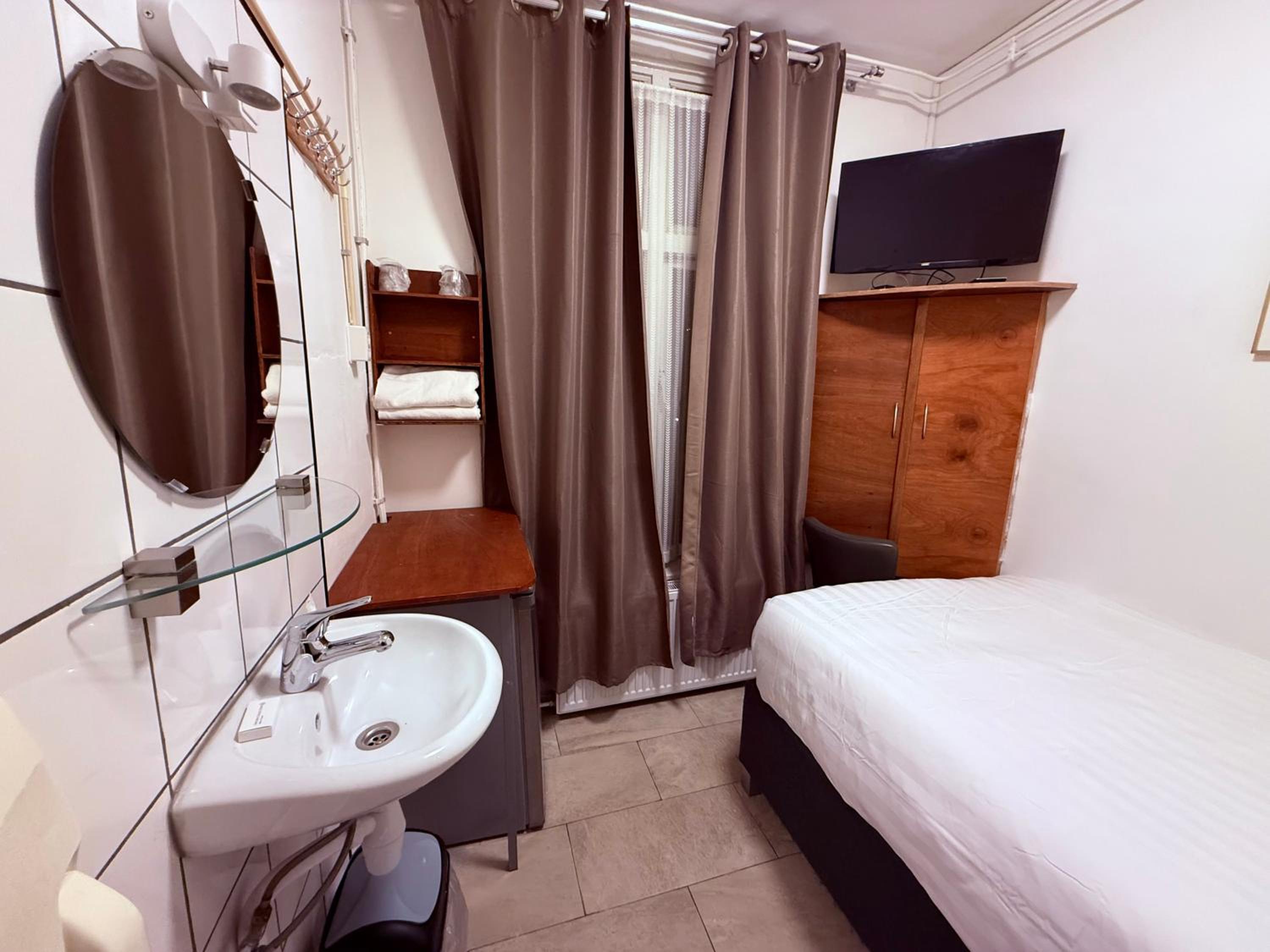 Hotel Schroder 48/50