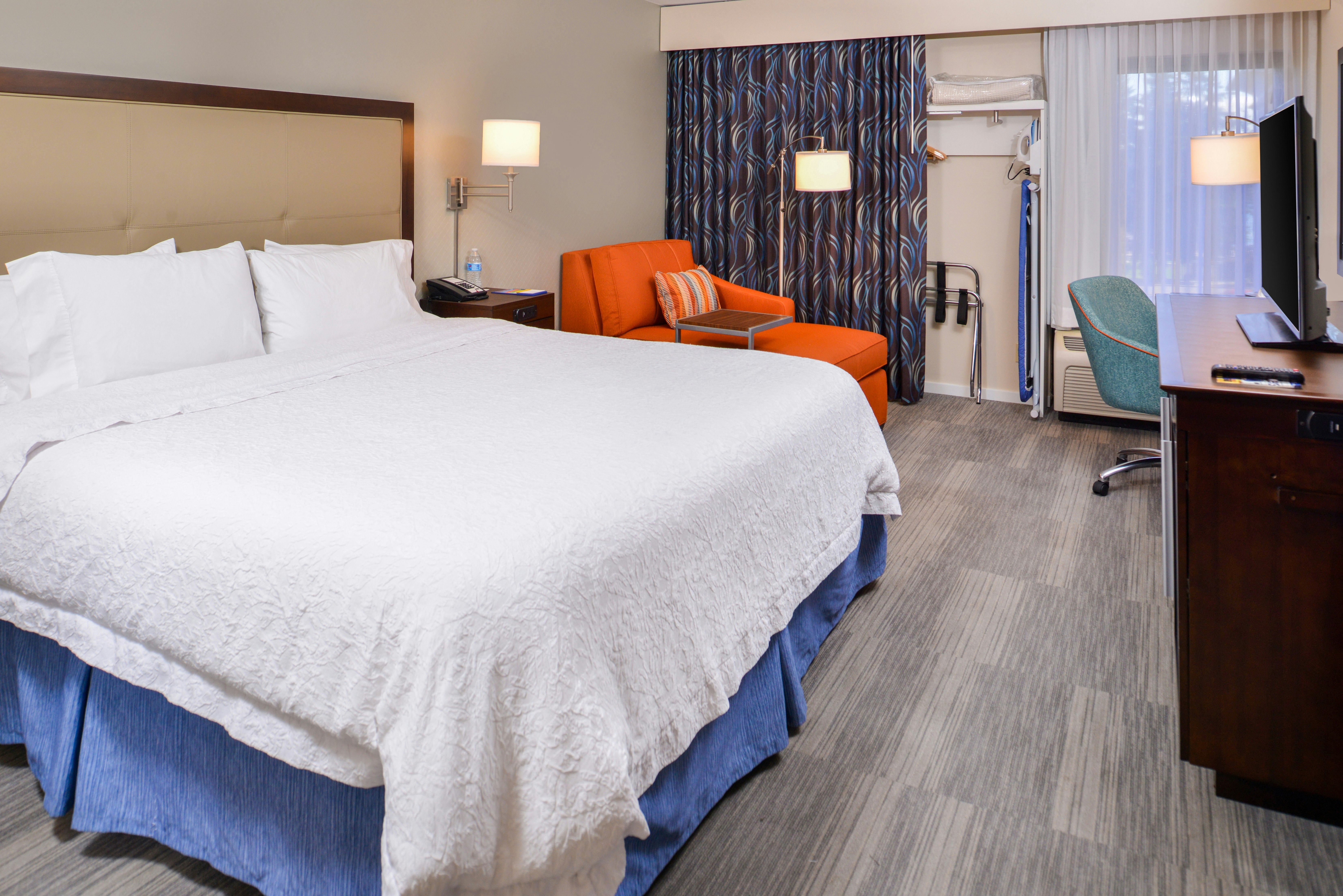 STUDY, KING BED, CHAISE LOUNGE