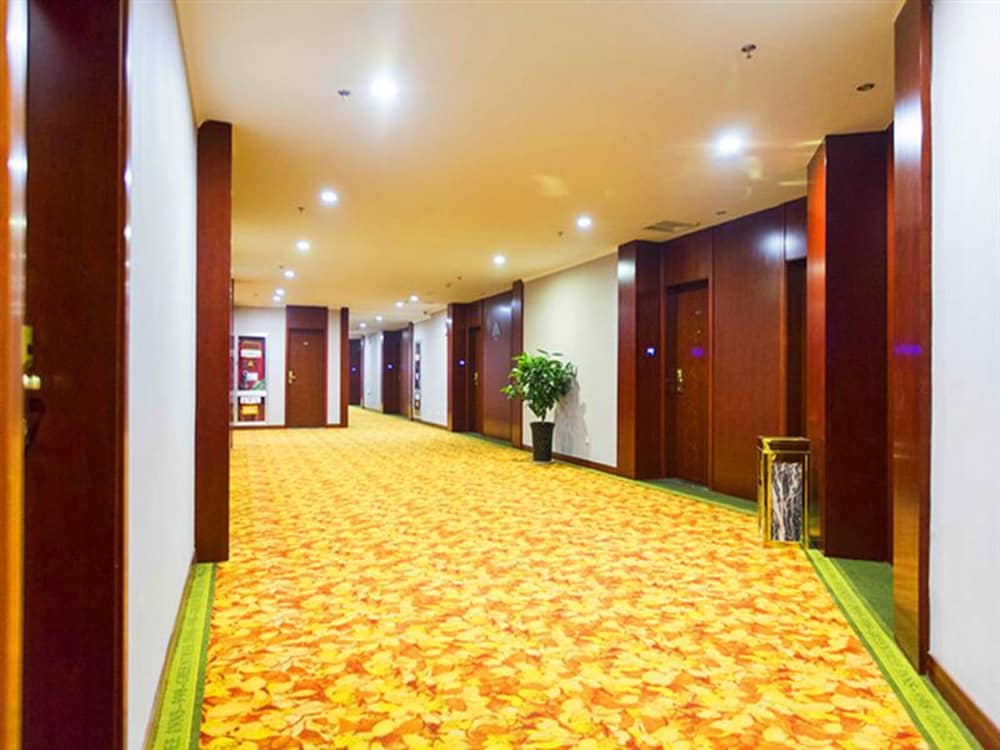 GREENTREE INN XUZHOU HIGH SPEED RAILWAY ZHANQIAN SQUARE HOTEL 36/39