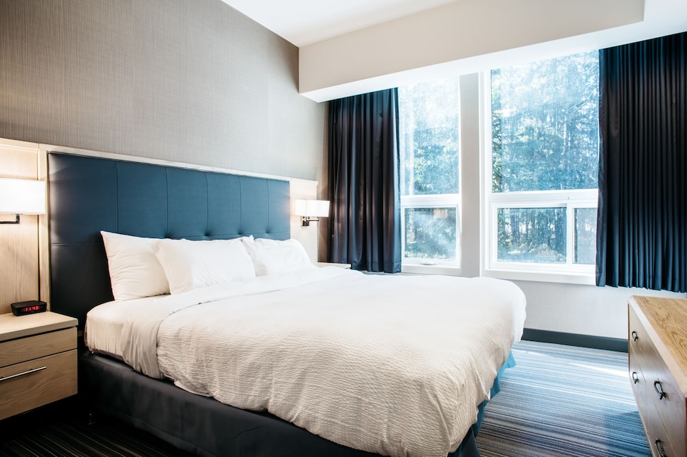 FAMILY SUITE, KING BED