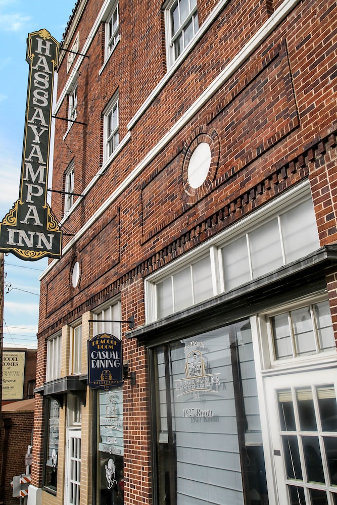 Hassayampa Inn 5/61