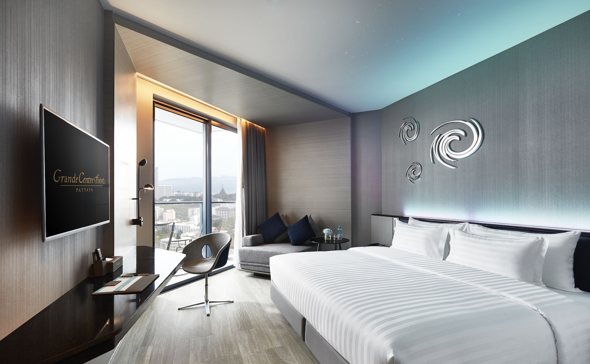 DELUXE SEAVIEW