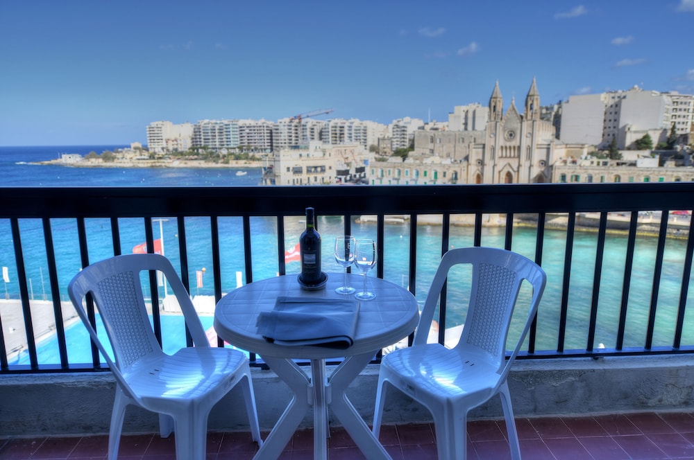 St Julians Bay Hotel 50/68