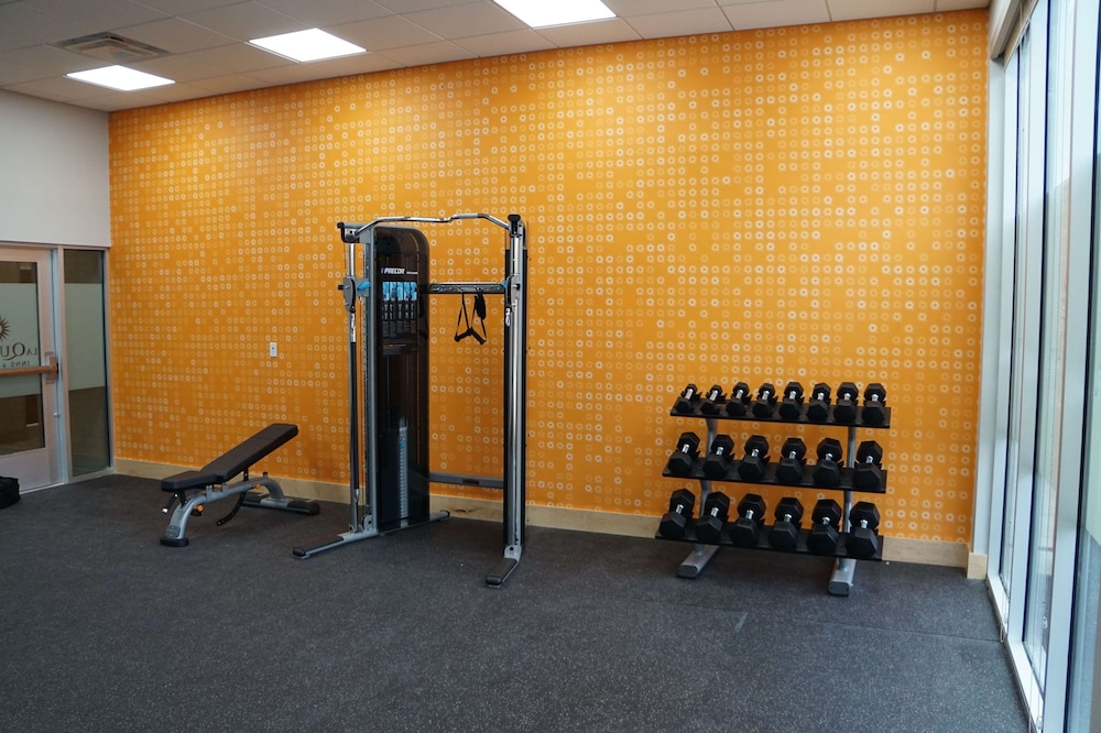 La Quinta Inn And Suites By Wyndham Lewisville 25/50