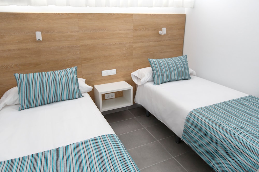 2 BEDROOMS, SUPERIOR, APARTMENT