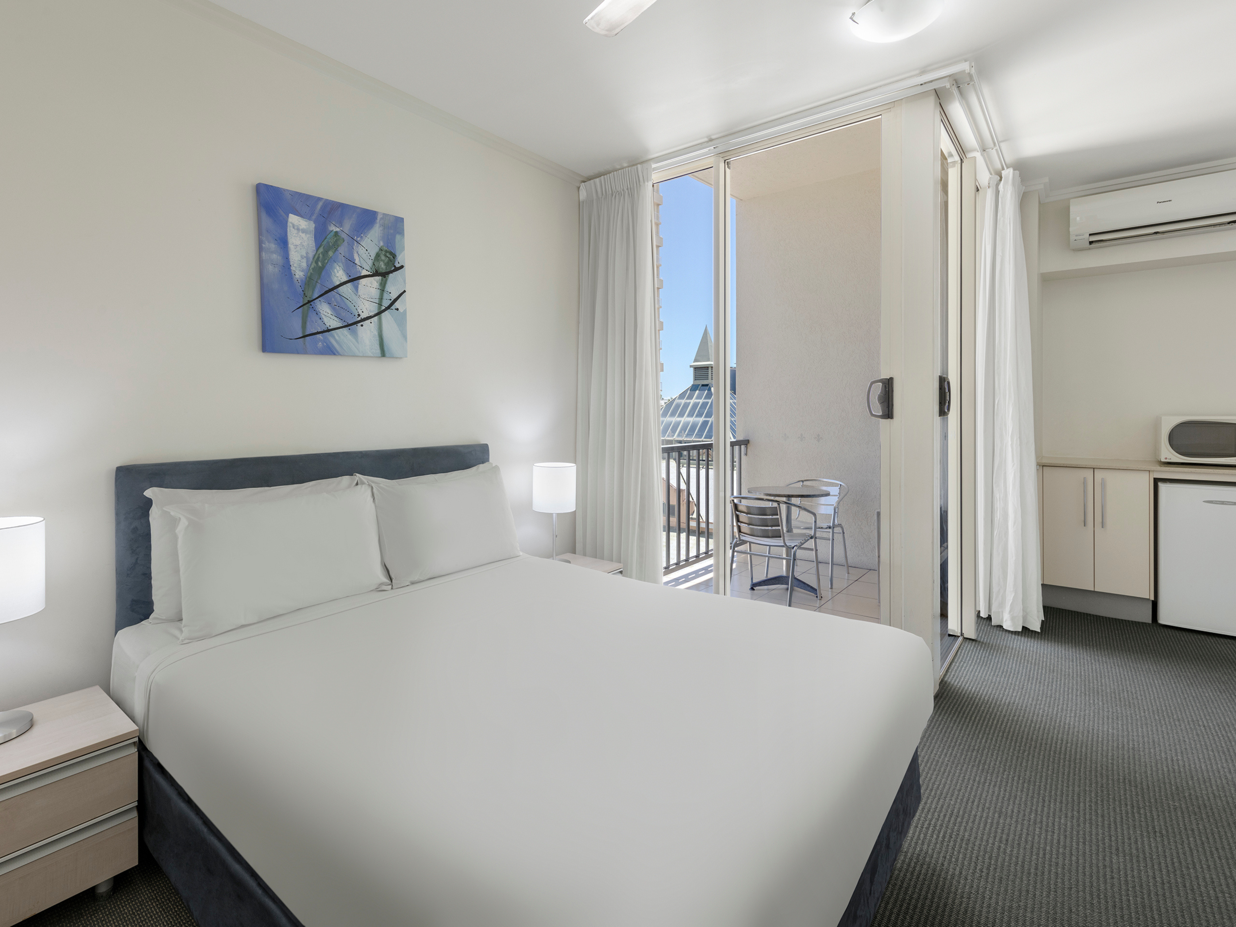 PARK REGIS CITY QUAYS 13/53