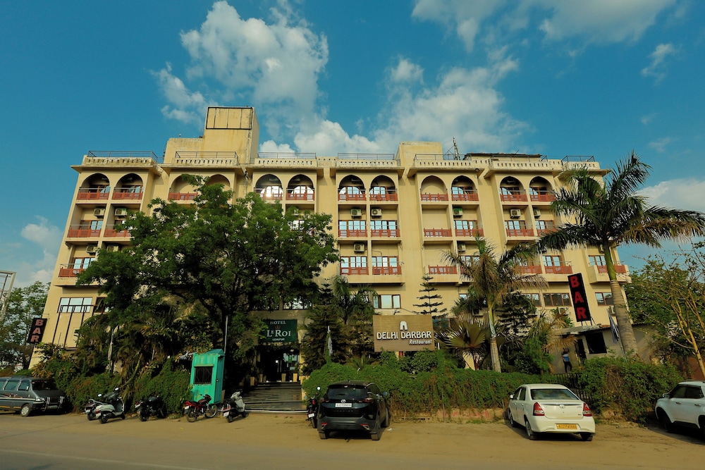 LE ROI UDAIPUR 44/50
