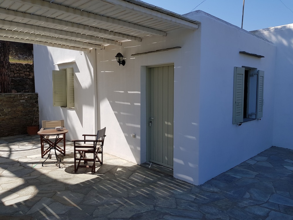 Andromeda Sifnos 2/50