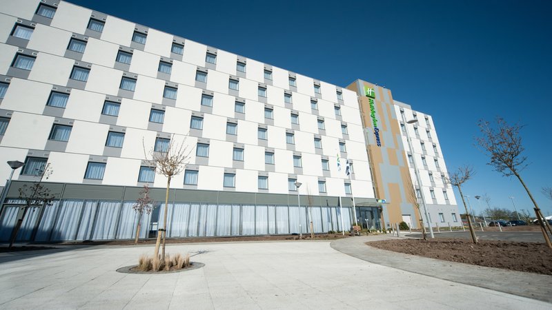 Holiday Inn Express Aberdeen Airport 2/72