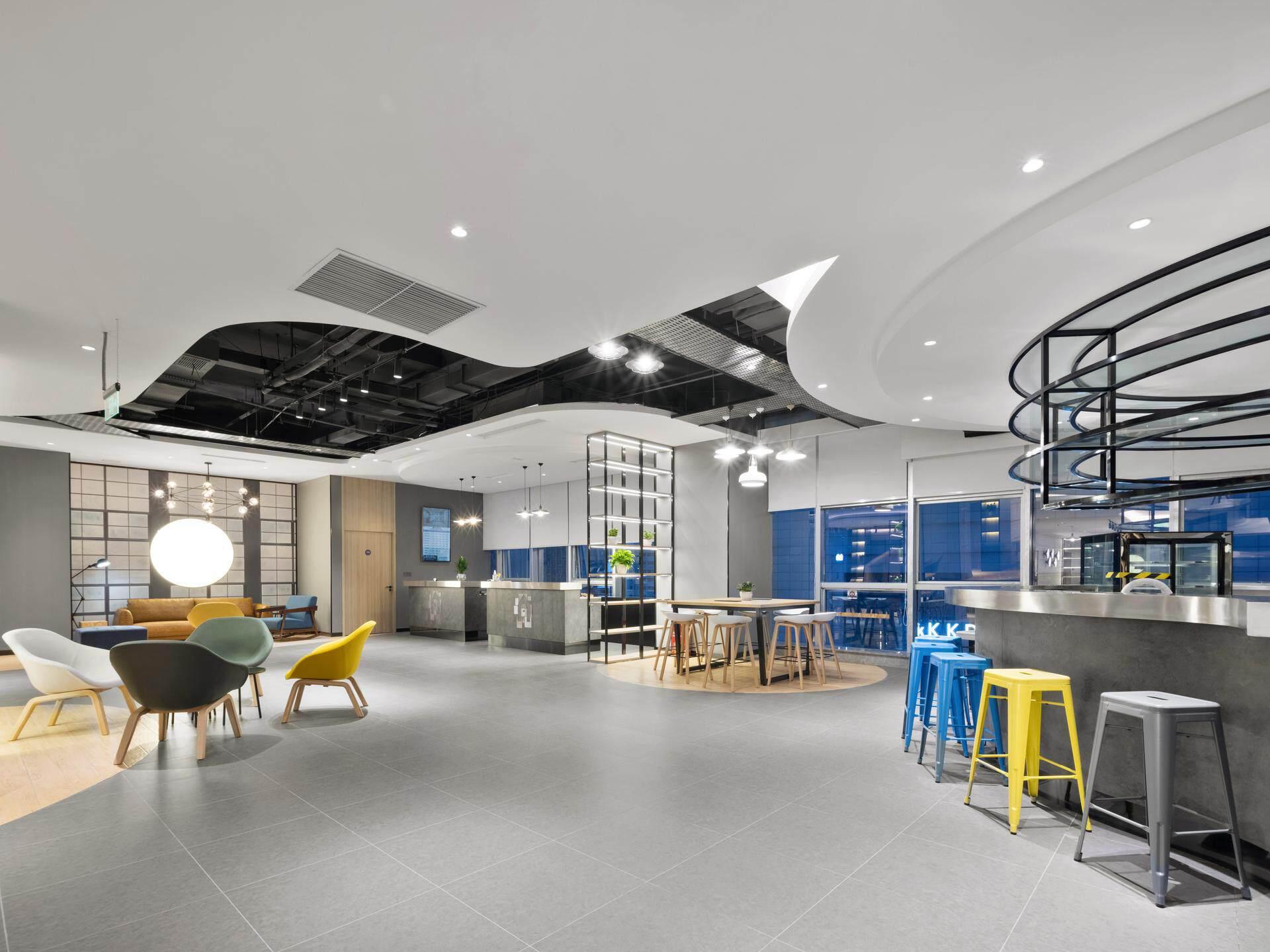 Ji Hotel (Chongqing Jiefangbei Pedestrian Street) 48/64