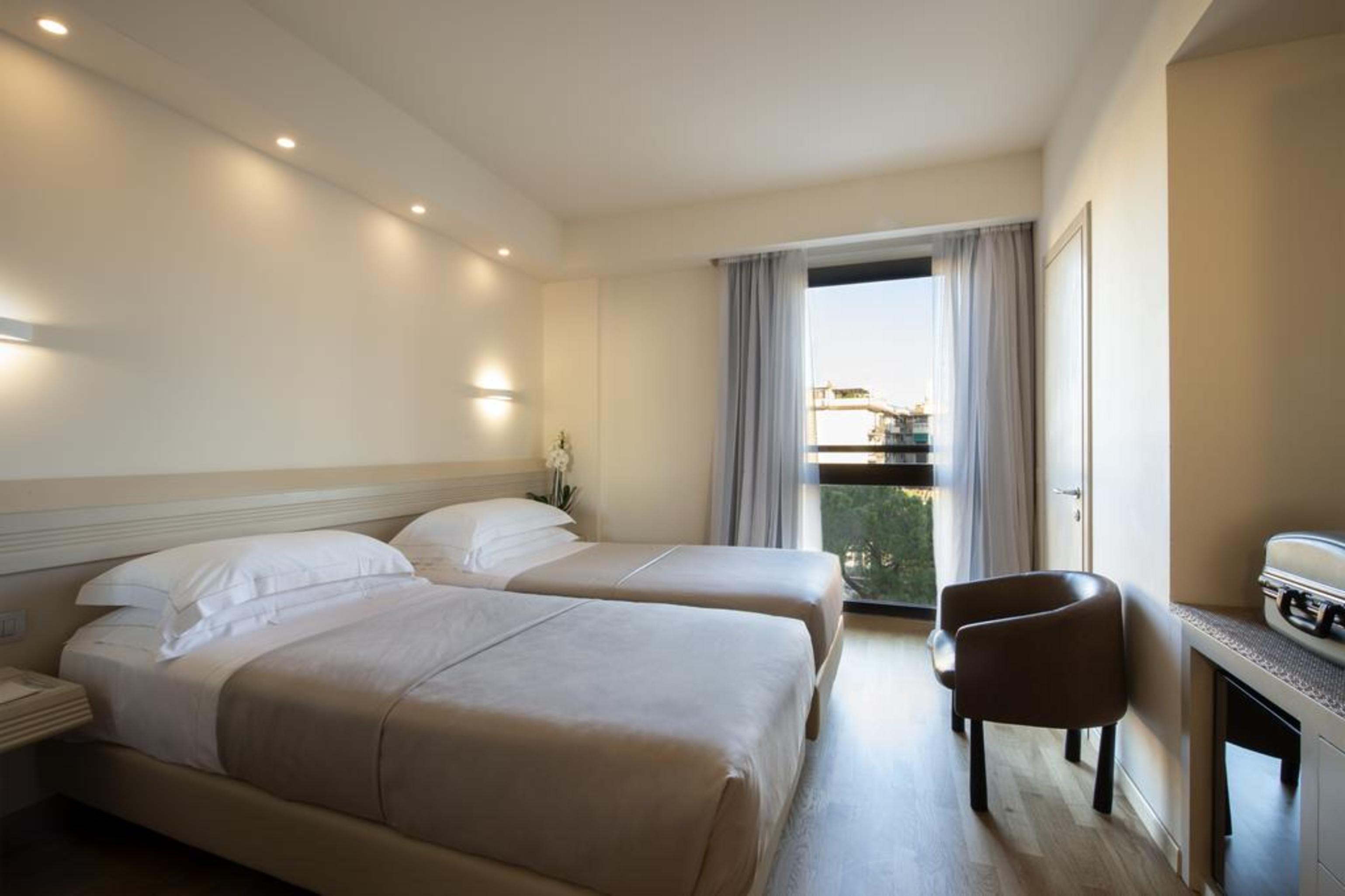 Superior, Twin Beds