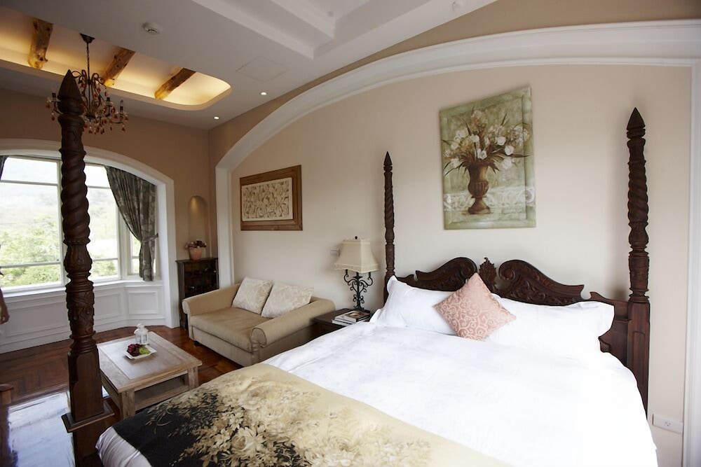 ROOM, DOUBLE BED, GARDEN AREA
