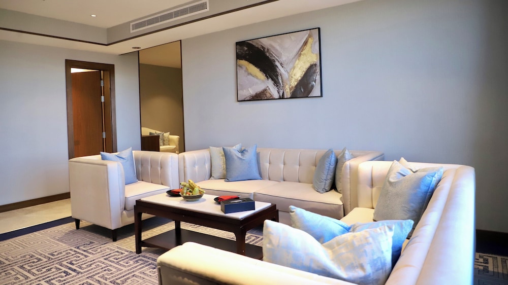 Five Seasons Hotel 31/50