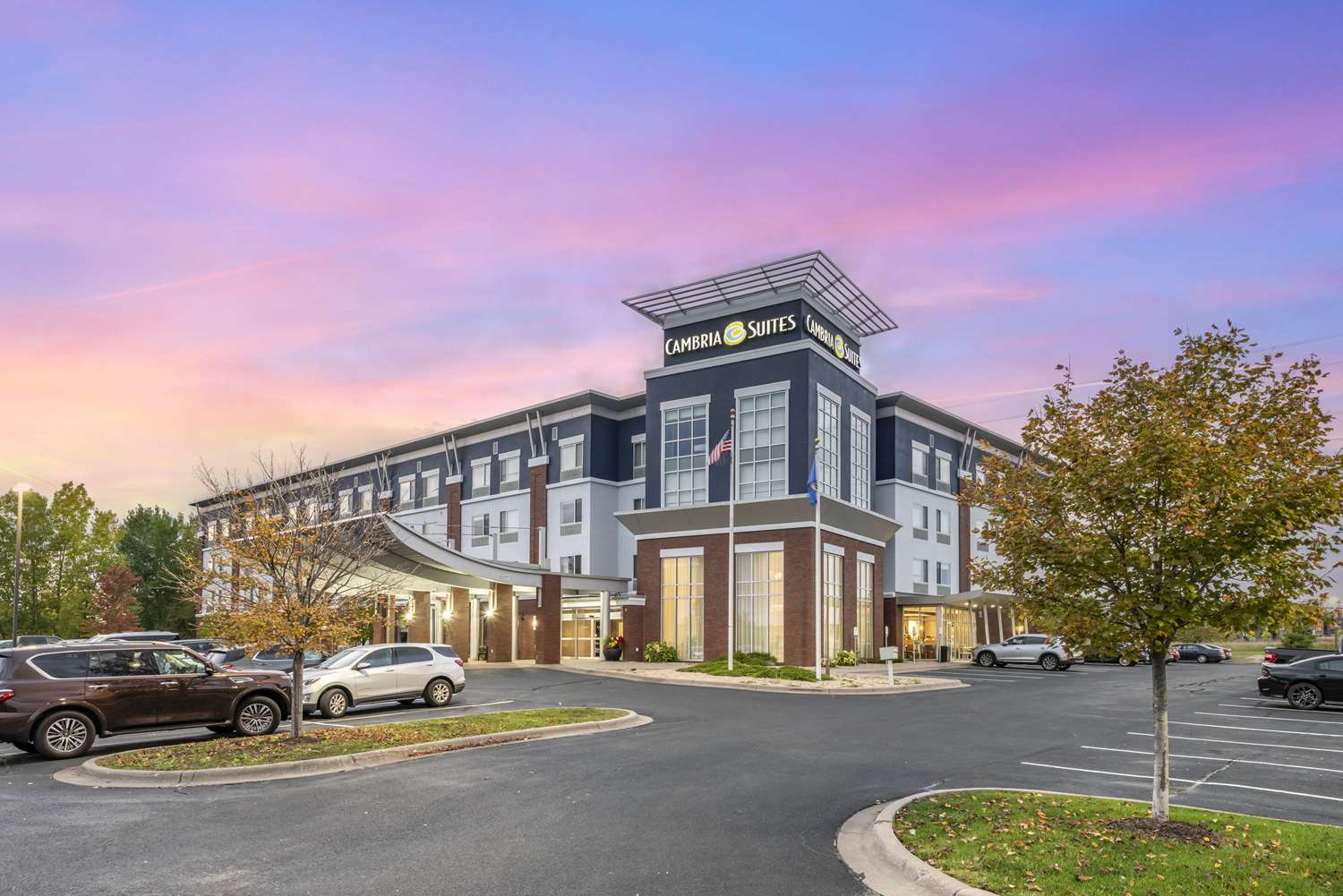 Cambria Hotel Minneapolis Maple Grove 19/23