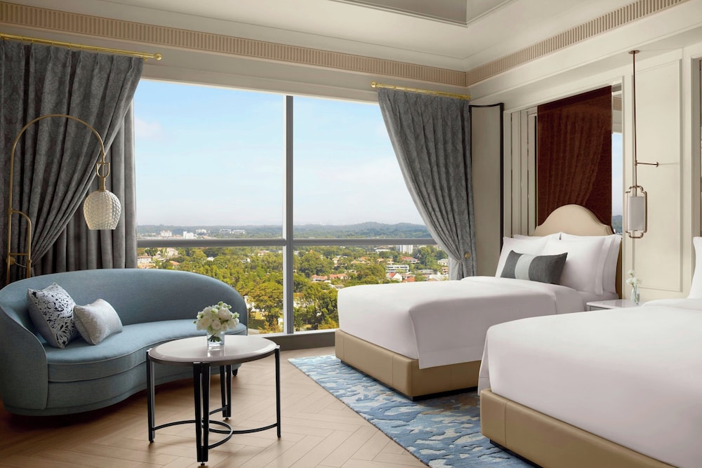 Astor, Grand, Guest Room, Deluxe, 2 Double Beds, Garden View