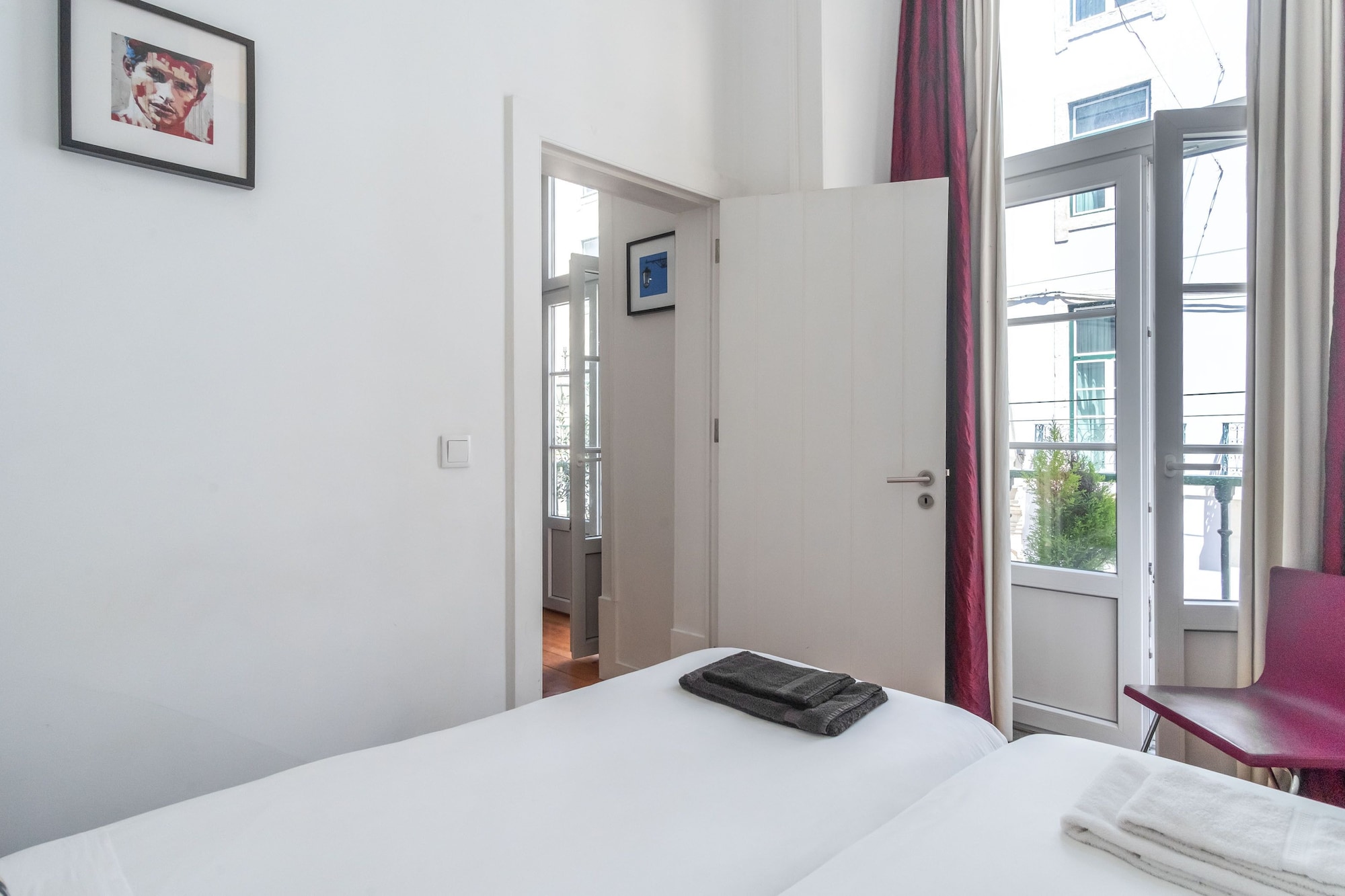 2 BEDROOMS, APARTMENT, CITY VIEW, BALCONY