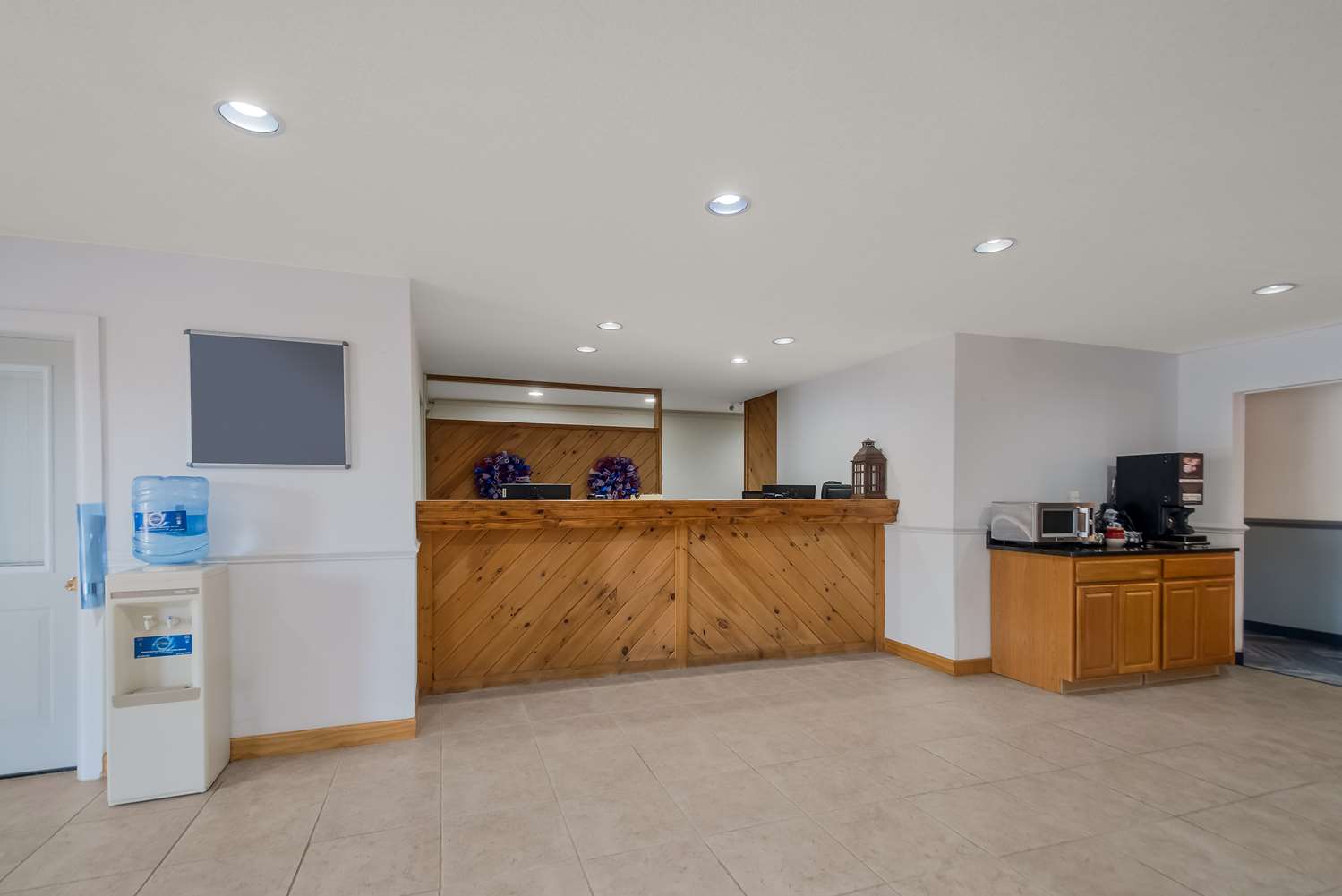 SureStay Plus by Best Western Berkeley Springs 9/38