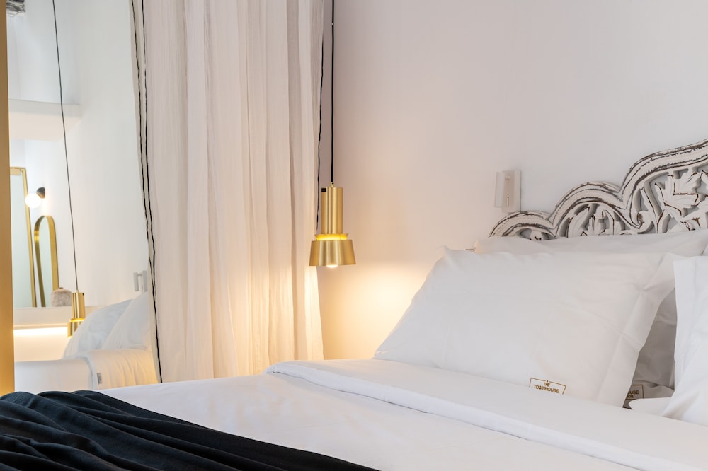 The TownHouse Mykonos - Adults Only 16/80