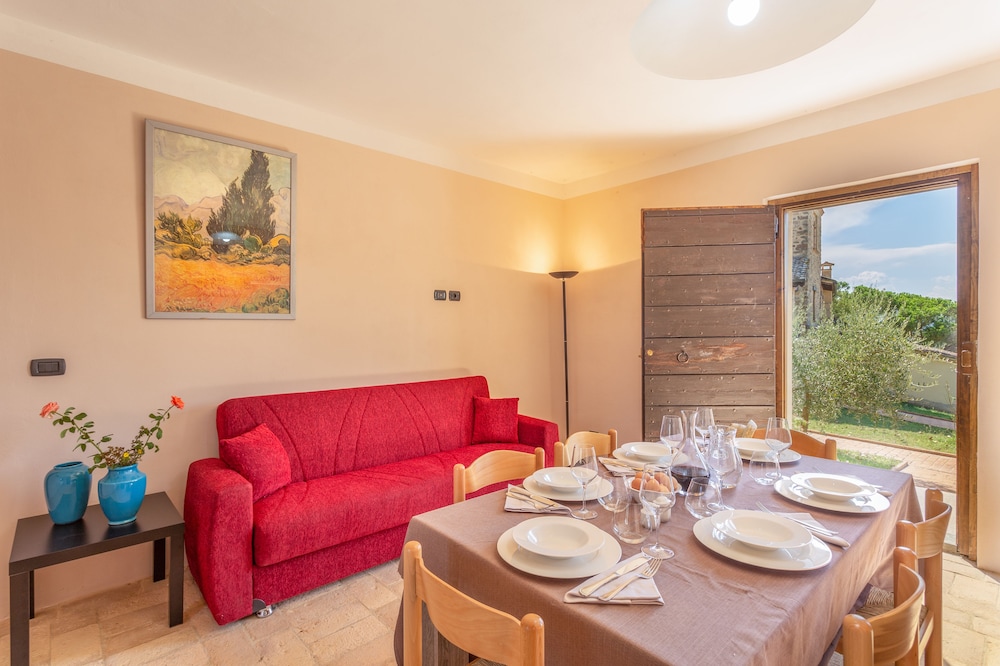 GH Borgo Pulciano 27/50