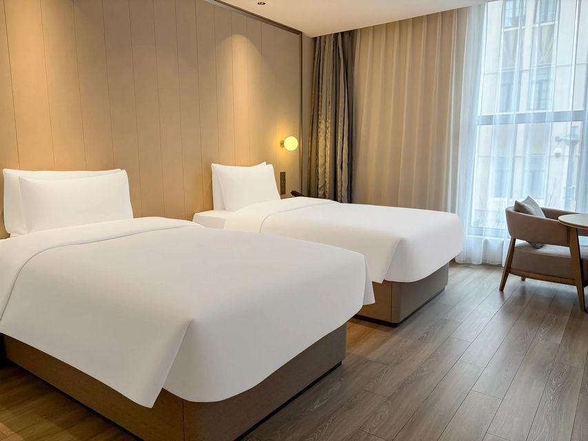 Executive, Twin Beds