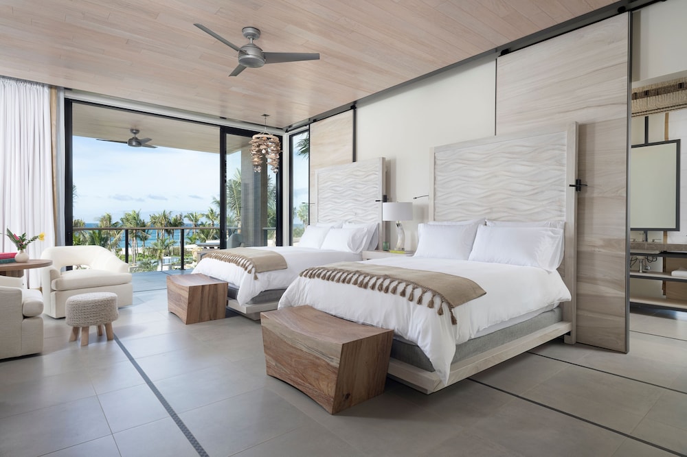 4 Bedrooms, House, 6 Queen Beds, Ocean View, with Pool