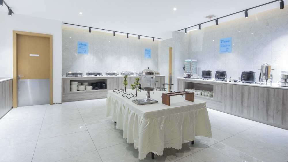 Holiday Inn Express Shangqiu Ancient Town 33/64