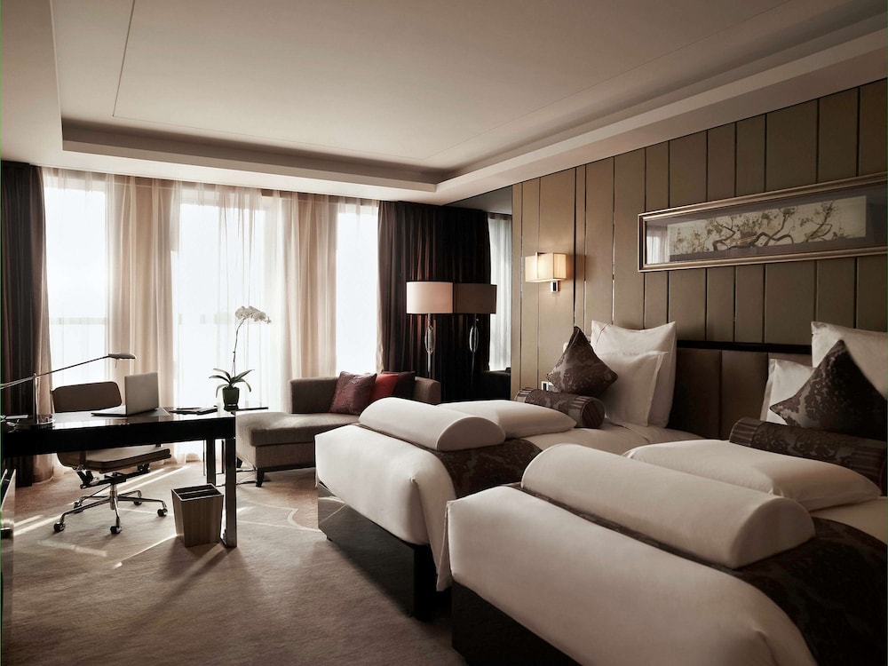 Pullman Wuxi New Lake 12/73
