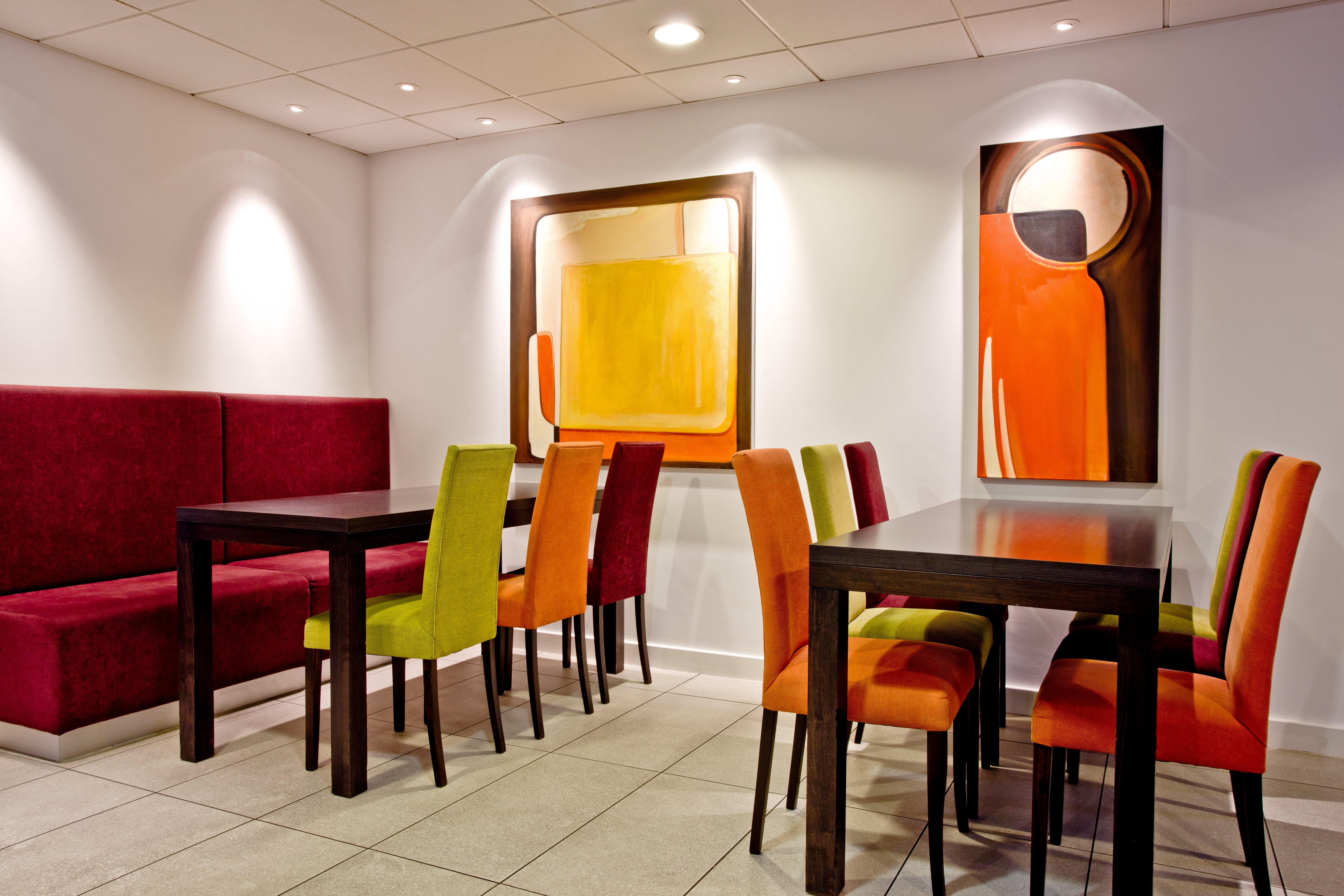 HOLIDAY INN EXPRESS BIRMINGHAM-SOUTH A45 19/30