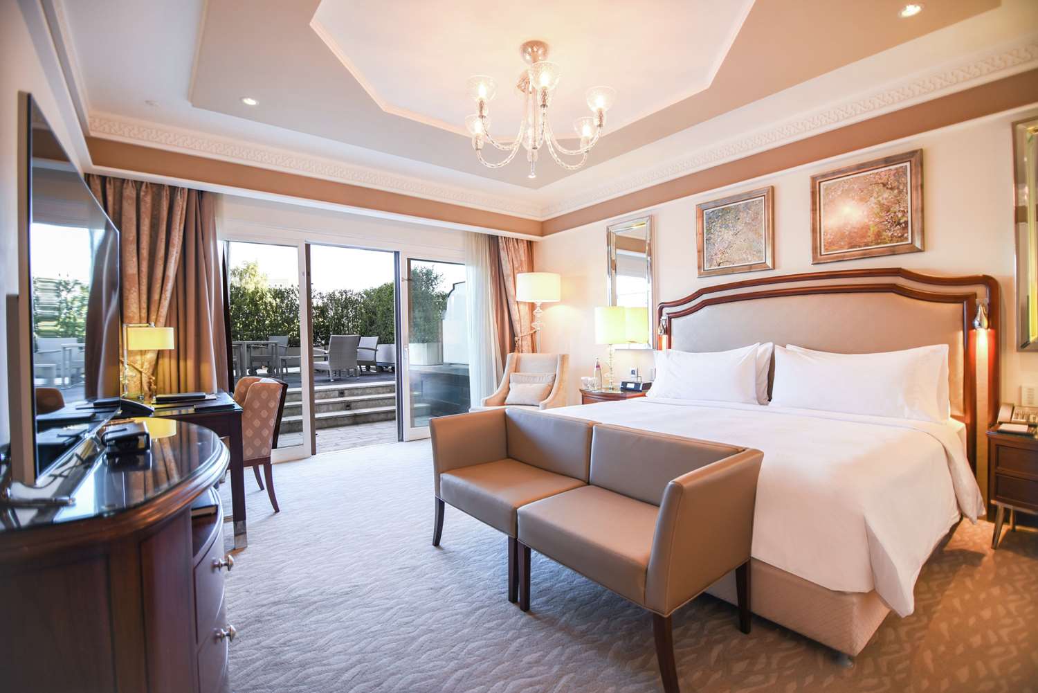 PREMIER, KING BED, TERRACE