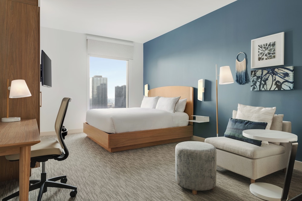 Executive, King Bed, Accessible