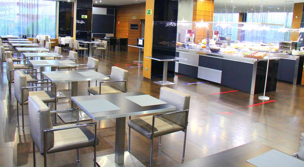 restaurant-cafeteria