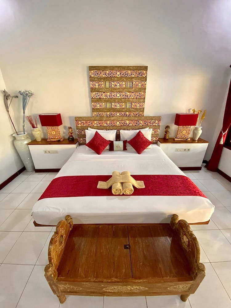Cinta Cottages 13/44