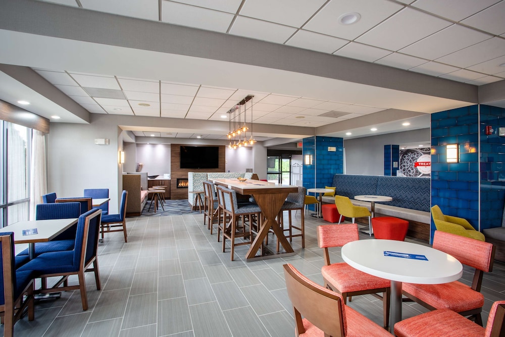Hampton Inn Elkins 30/44