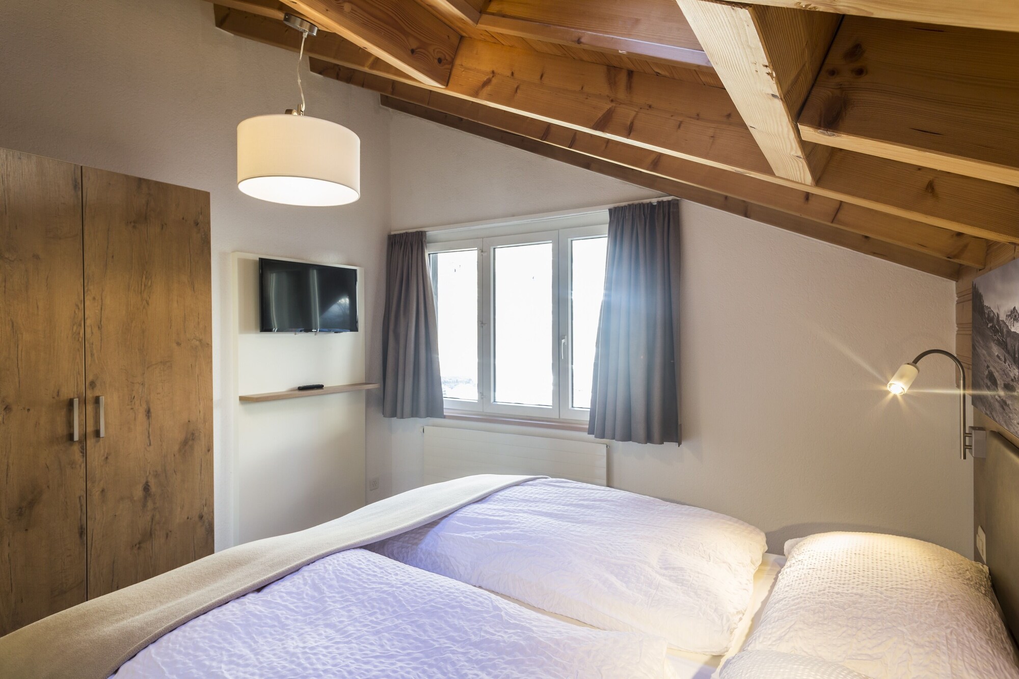 1 BEDROOM, APARTMENT