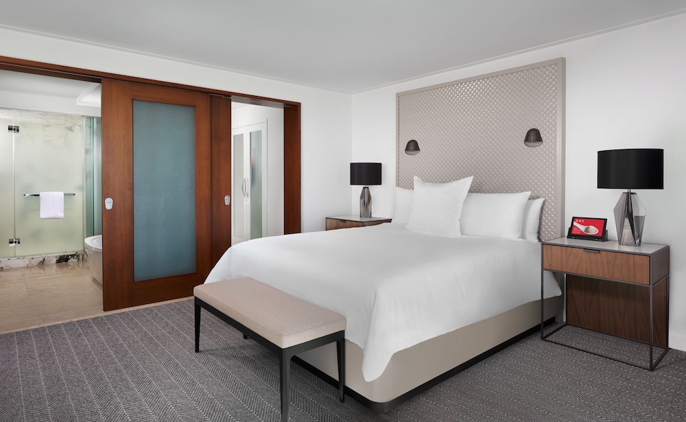 ARIA Resort and Casino 12/75