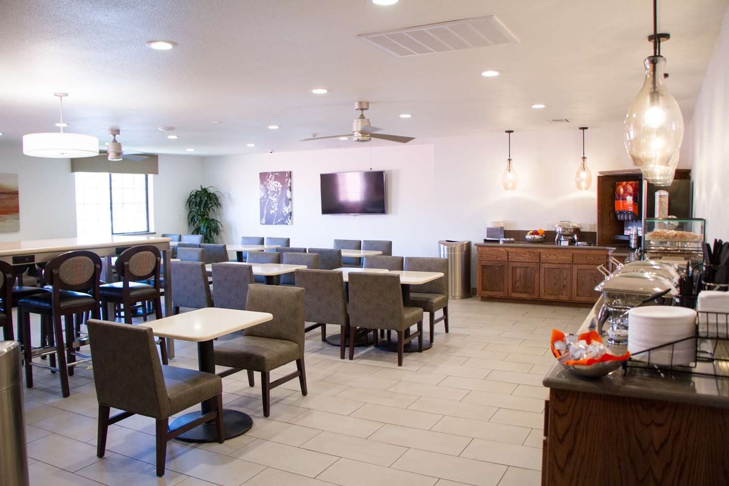 Colony Inn Hotel Atascadero 33/56