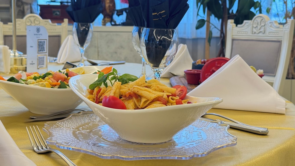 Demir Hotel 33/44