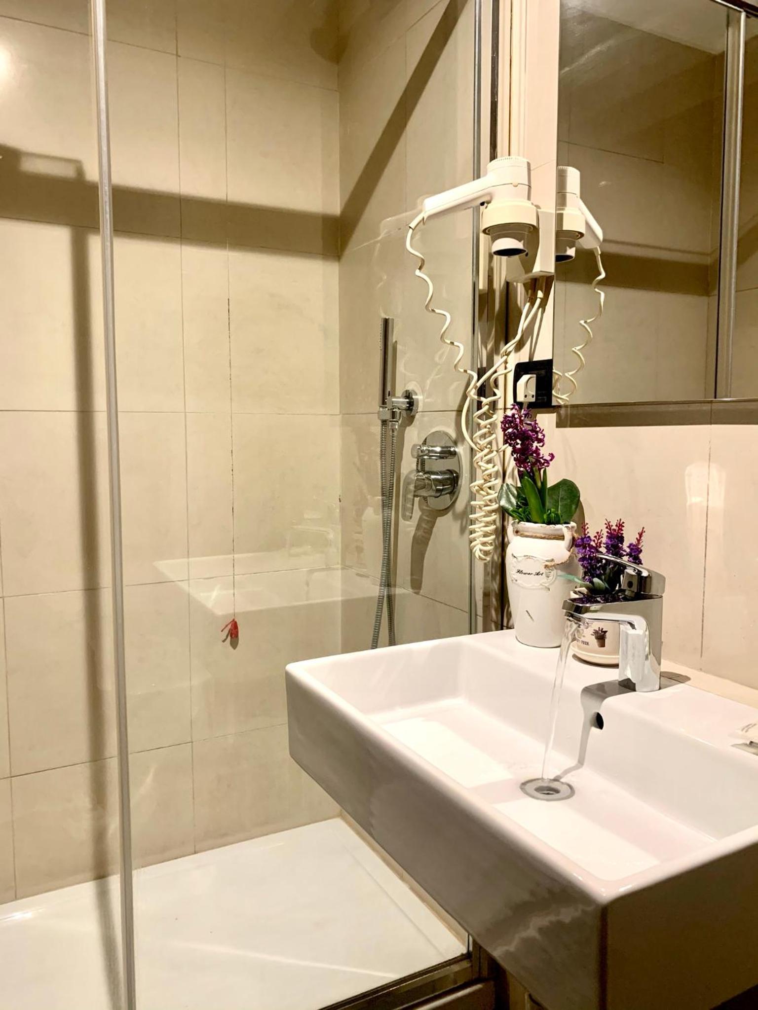 Hotel Astrid 50/50