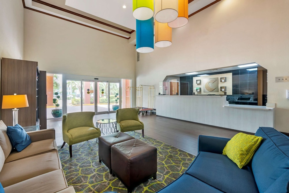Comfort Inn & Suites Fort Lauderdale West Turnpike 21/32