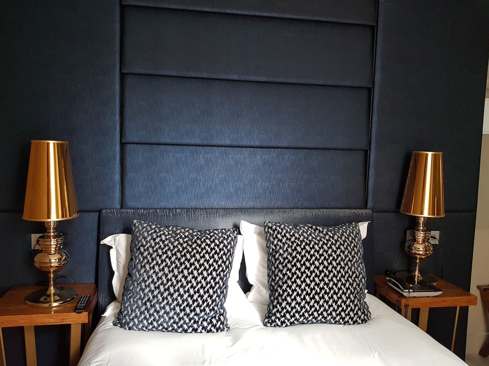 Hotel Art Santander 36/67