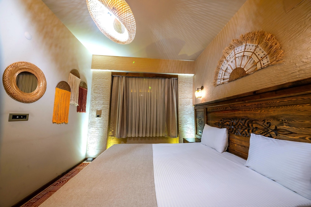 Louis Cappadocia 11/50