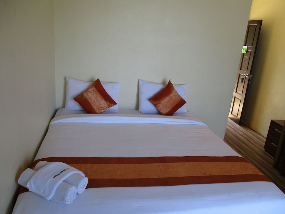 غرفة قياسية بسرير مزدوج بإطلالة على البحر، Phi Phi Green House 2/10