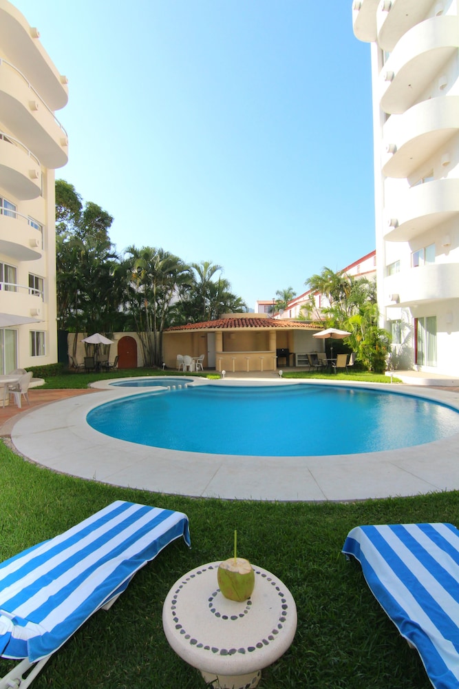 Villamar Princesa Suites 12/63