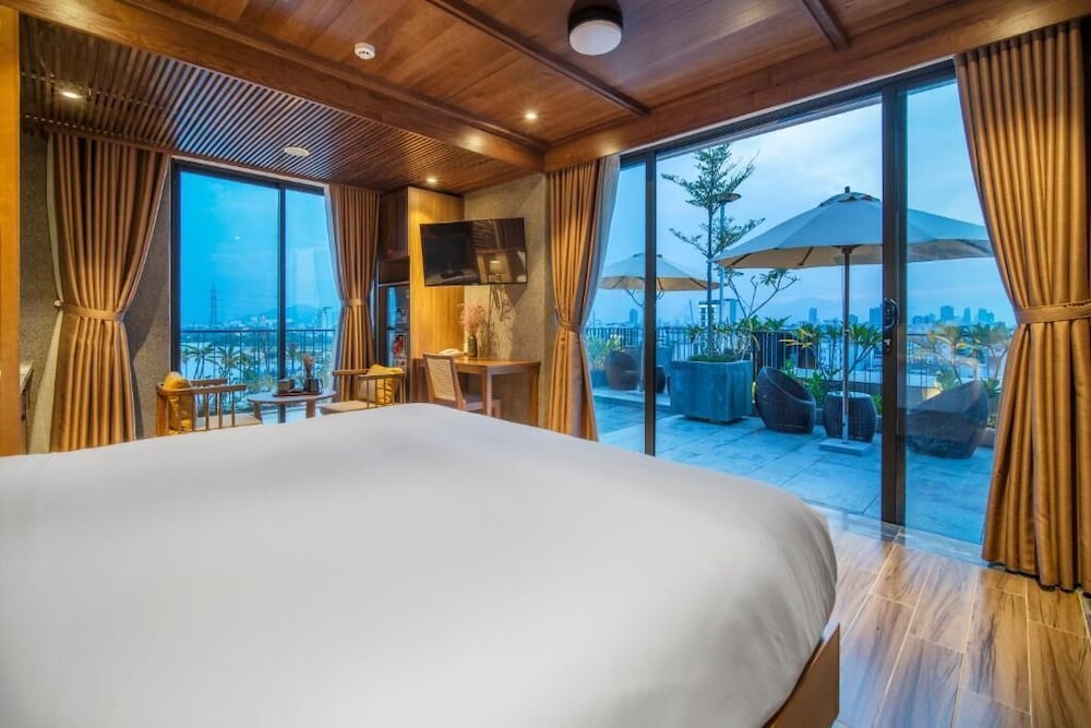 Bonny Boutique Hotel Da Nang 16/50